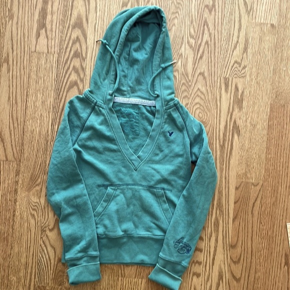 American Eagle Outfitters Tops - Y2K American Eagle sage green hooded sweatshirt  (Size xs)